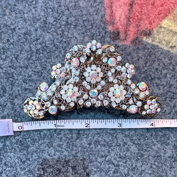 Antique Shop Treasure – Large Vintage Aurora Borealis Rhinestone Hair Clip - Picture 9 of 10